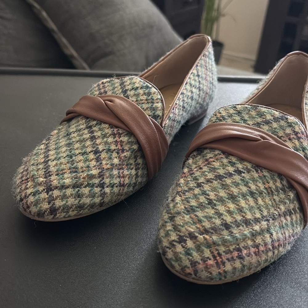 Talbots Pointed Toe Flat - image 7